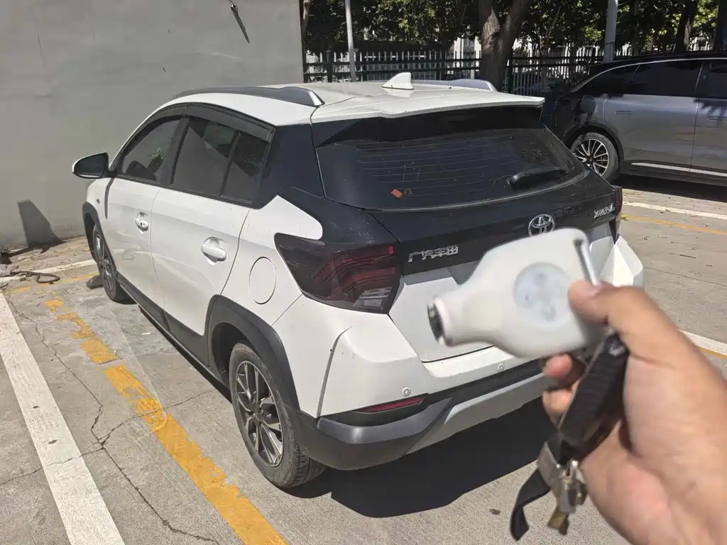 Toyota Yaris L — миниатюра 5