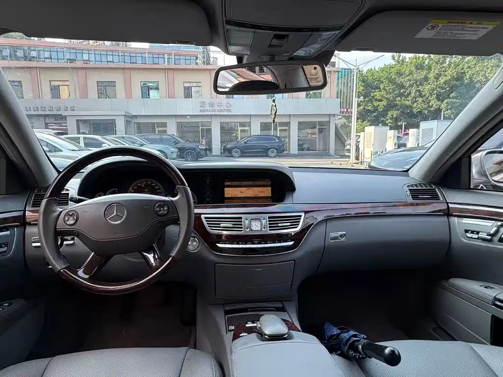 Mercedes-Benz S-Class — миниатюра 9