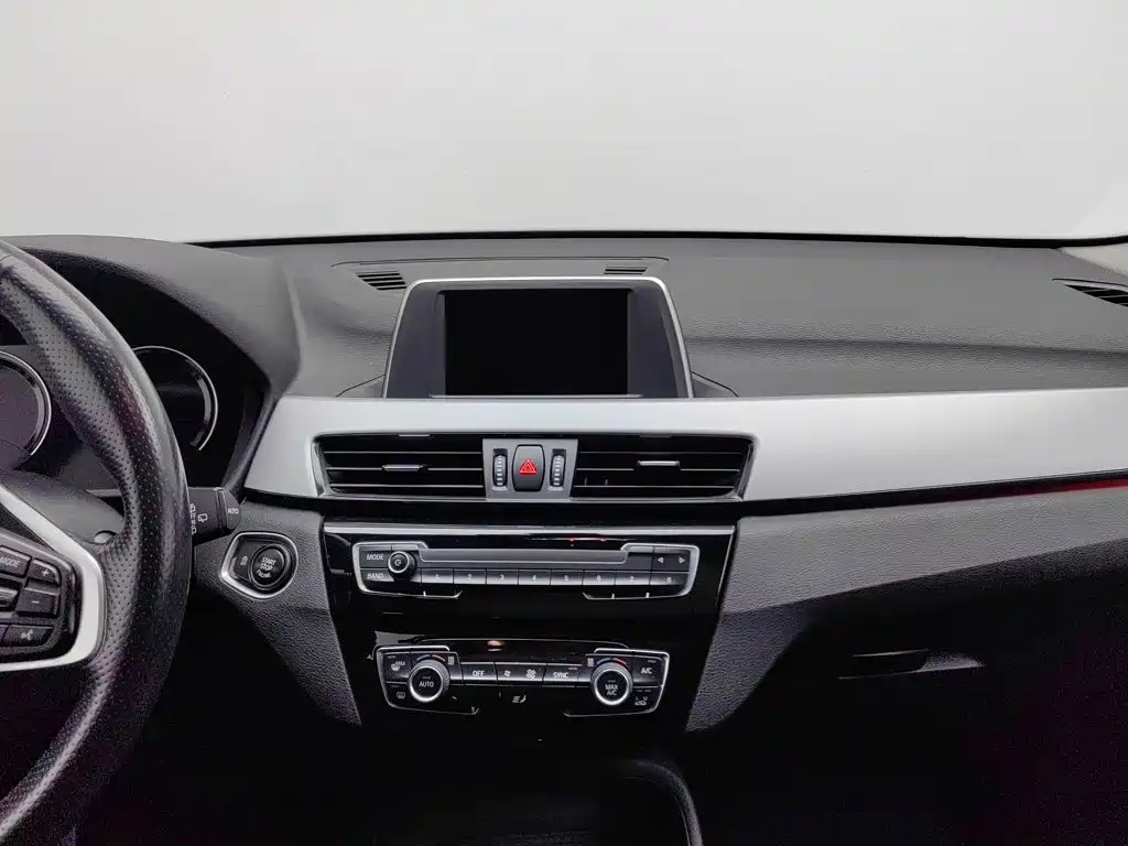 BMW X1 — миниатюра 12