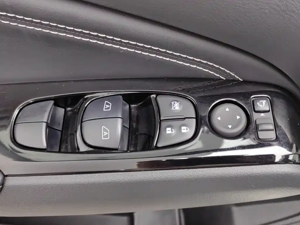 Nissan Teana — миниатюра 9