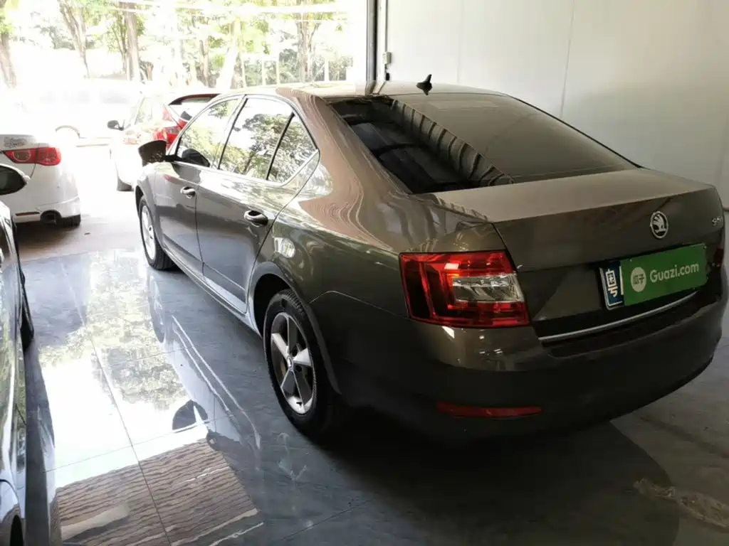 Skoda Octavia — миниатюра 5