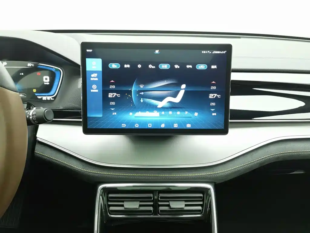 BYD Tang New Energy — миниатюра 12