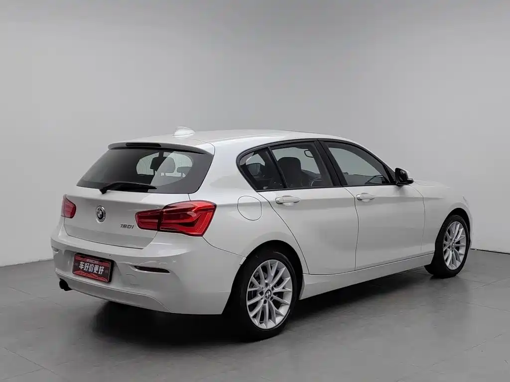 BMW 1 Series (Import) — миниатюра 2