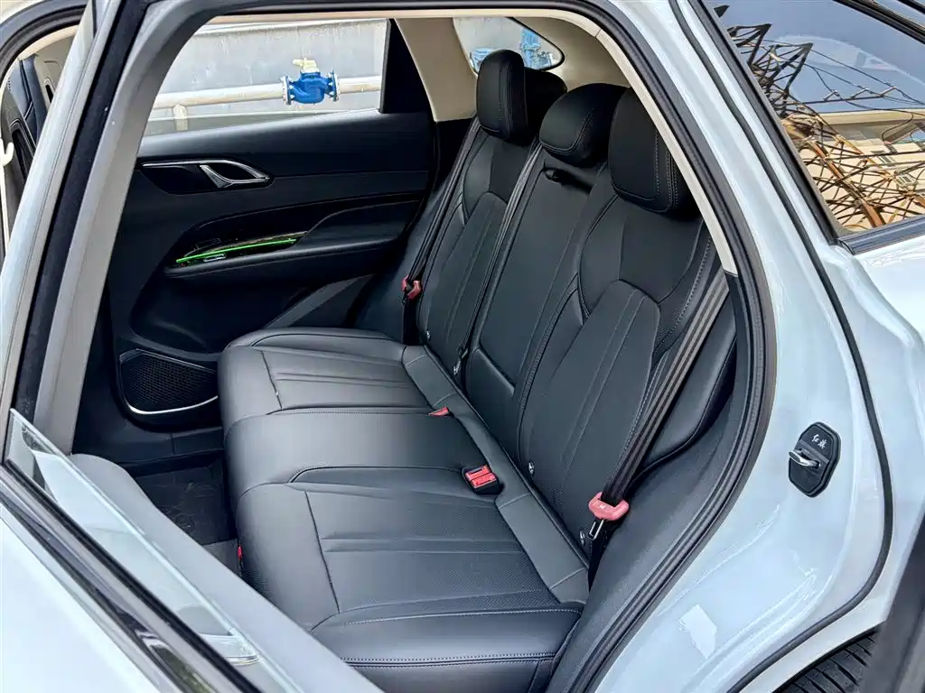 Hongqi HONGQI HS3 PHEV