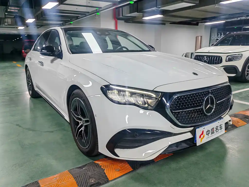 Mercedes-Benz E-Class (Import) — миниатюра 2
