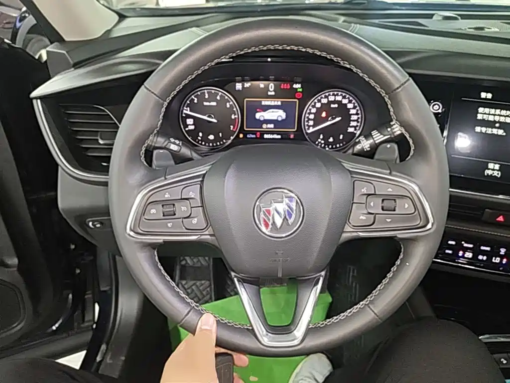 Buick Envision Plus — миниатюра 11