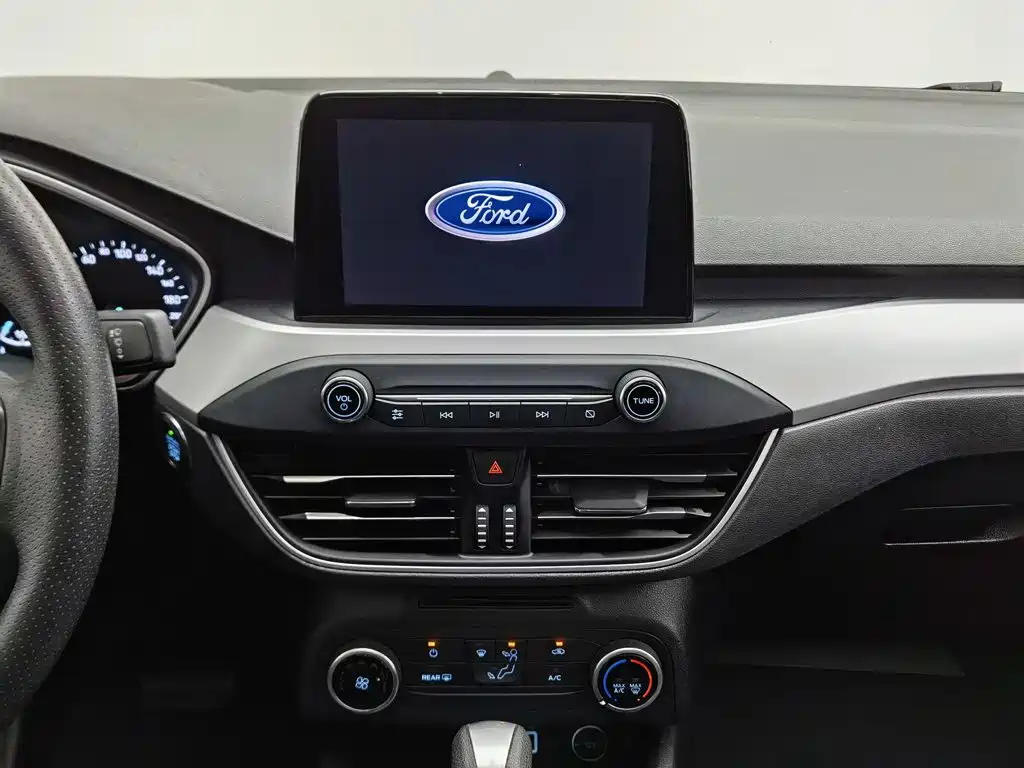 Ford Focus — миниатюра 12