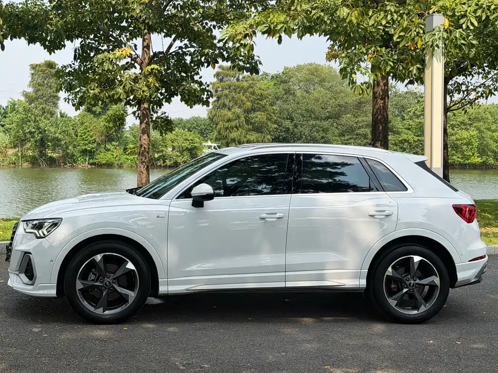 Audi Q3 — миниатюра 6