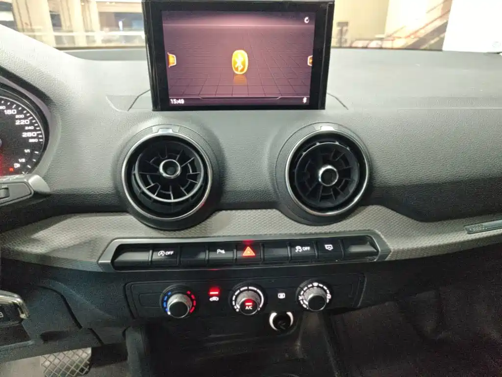 Audi Q2L — миниатюра 13