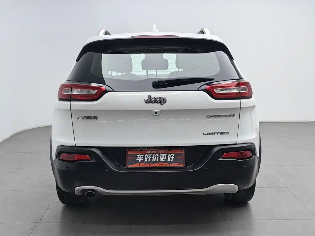 Jeep Cherokee — миниатюра 4