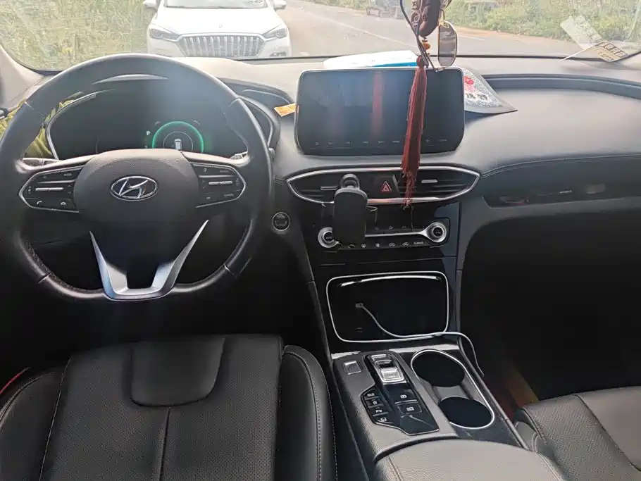 Hyundai Santa Fe — миниатюра 12