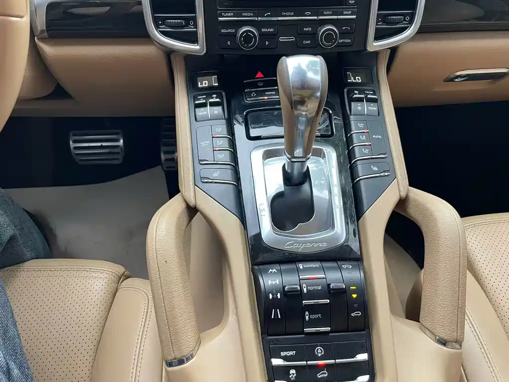 Porsche Cayenne 2011 Cayenne S 4.8L