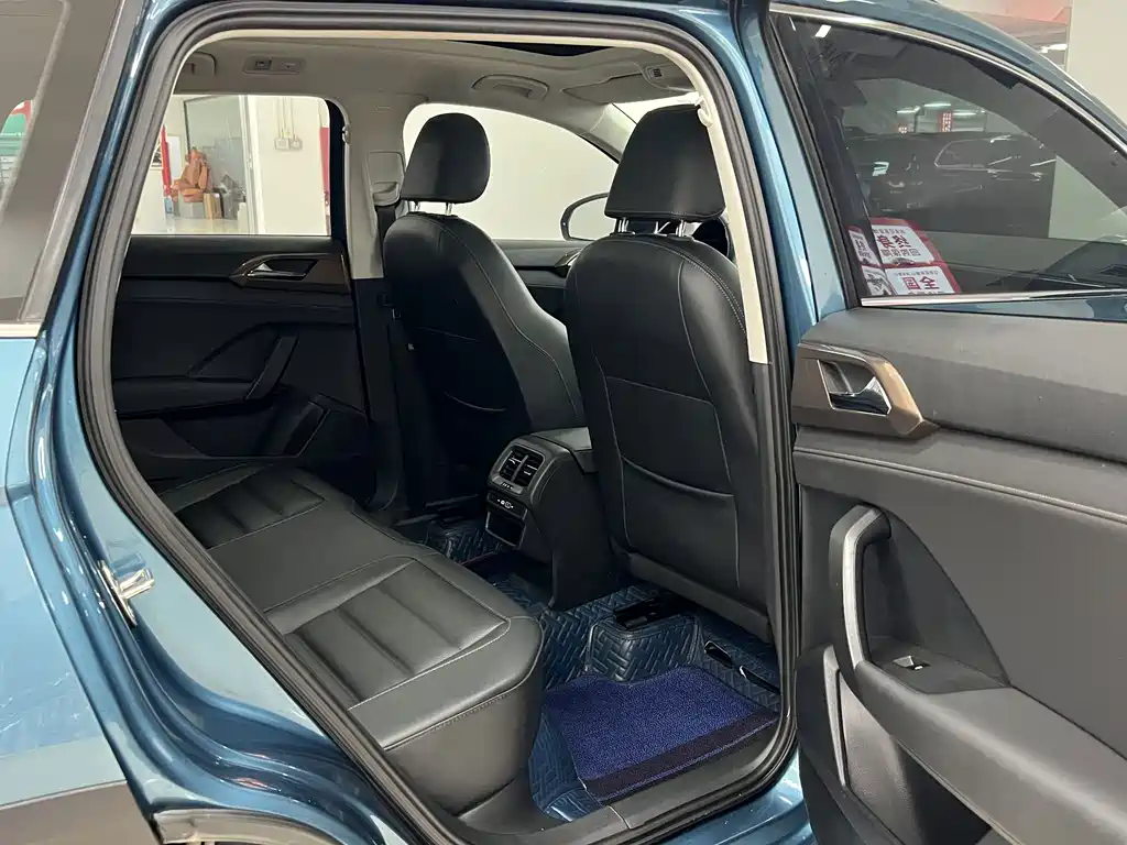 Volkswagen Tharu — миниатюра 11