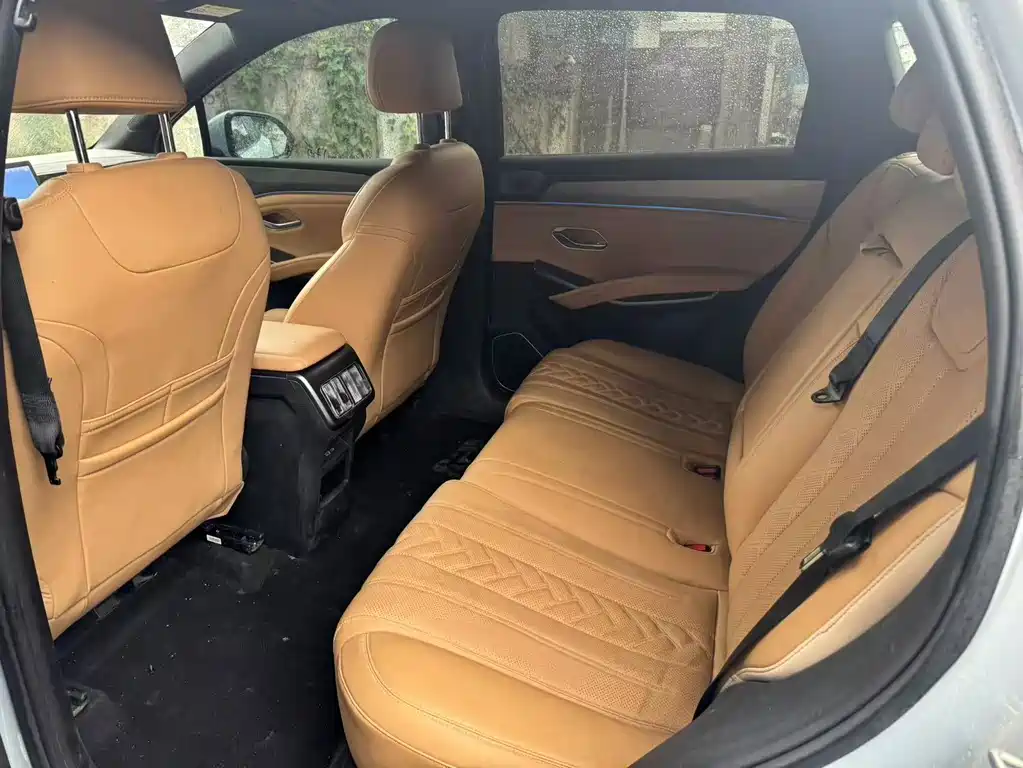 BYD L DM-i — миниатюра 4