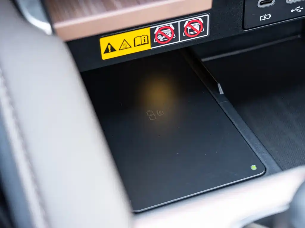 Lexus RX New Energy — миниатюра 17