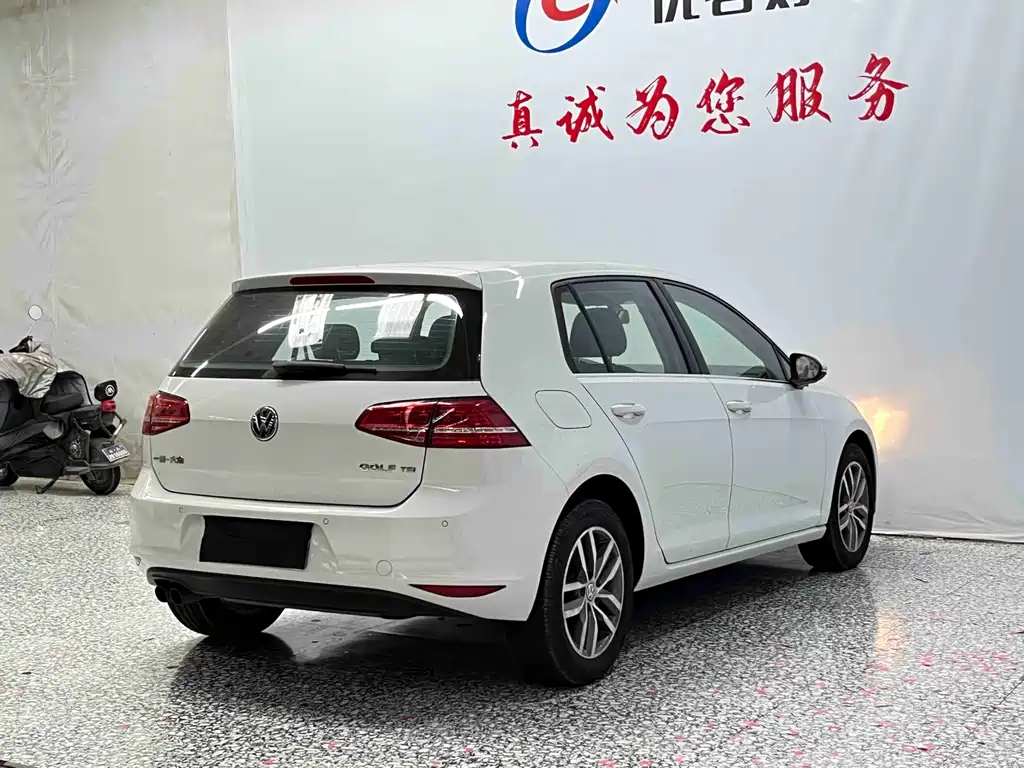 Volkswagen Golf — миниатюра 18