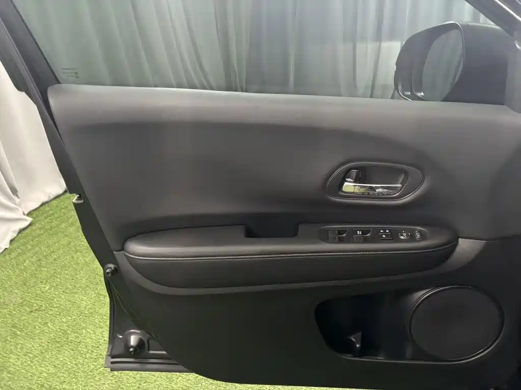 Honda Vezel — миниатюра 16