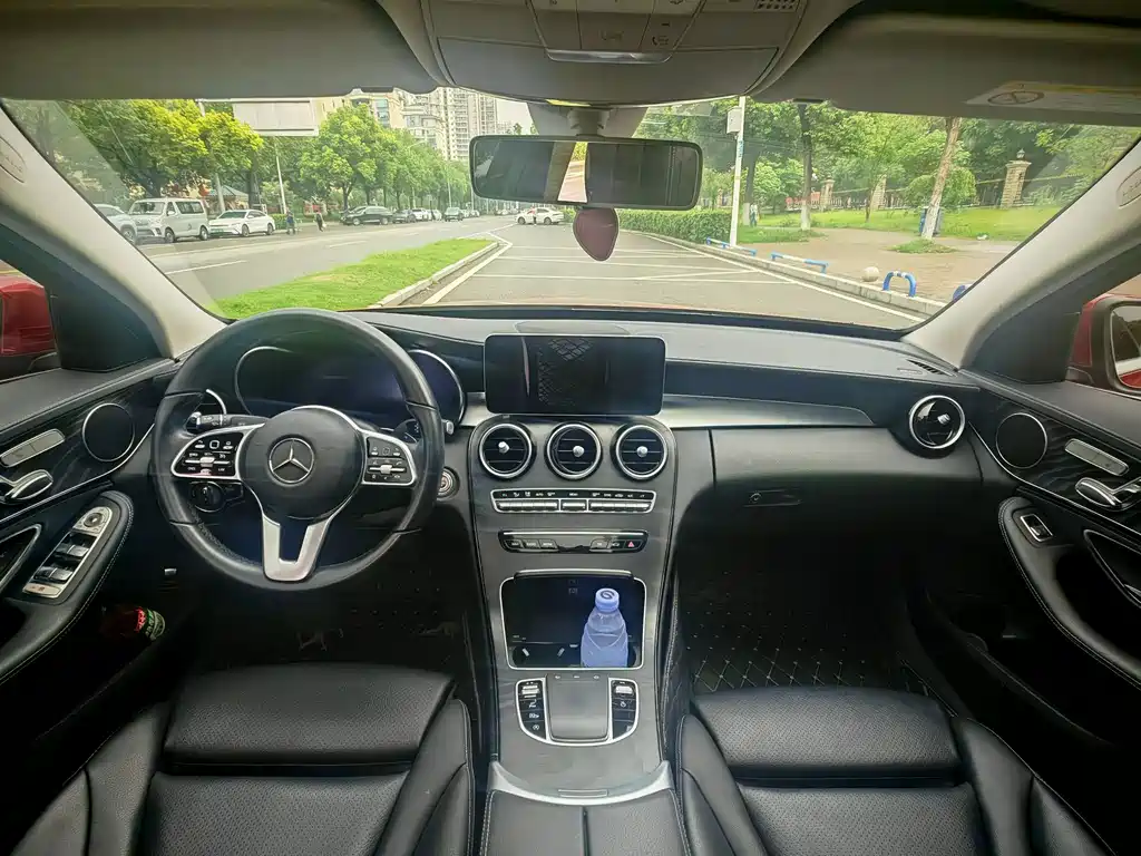 Mercedes-Benz C-Class — миниатюра 9