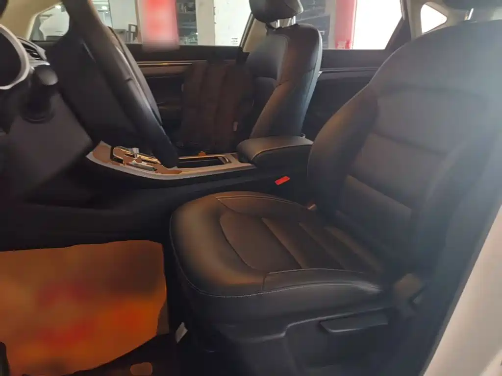 Geely Emgrand GS — миниатюра 15