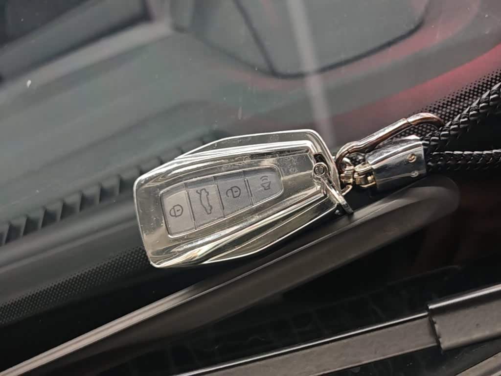 Geely Binyue 1.5 л 2025 г. Белый, пробег 42300 км
