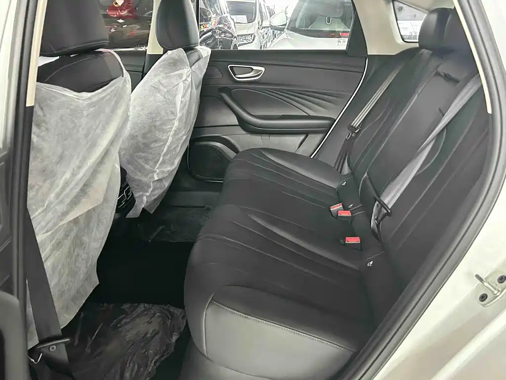 Roewe D7 2023 DMH 125km