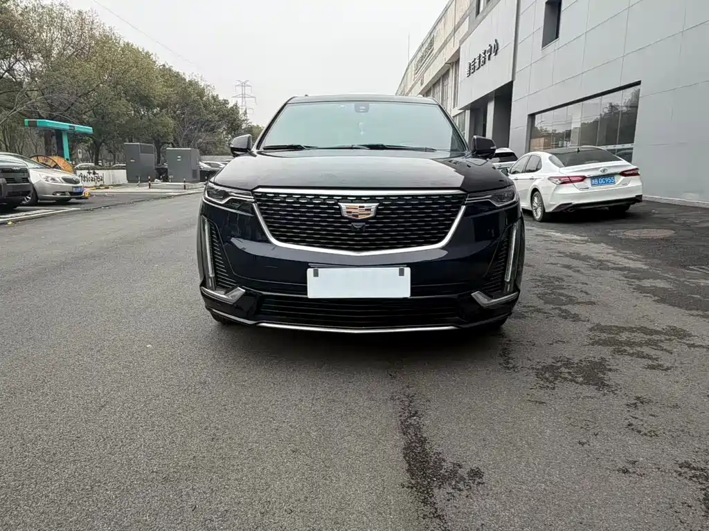 Cadillac XT6 2020 28T мест Luxury