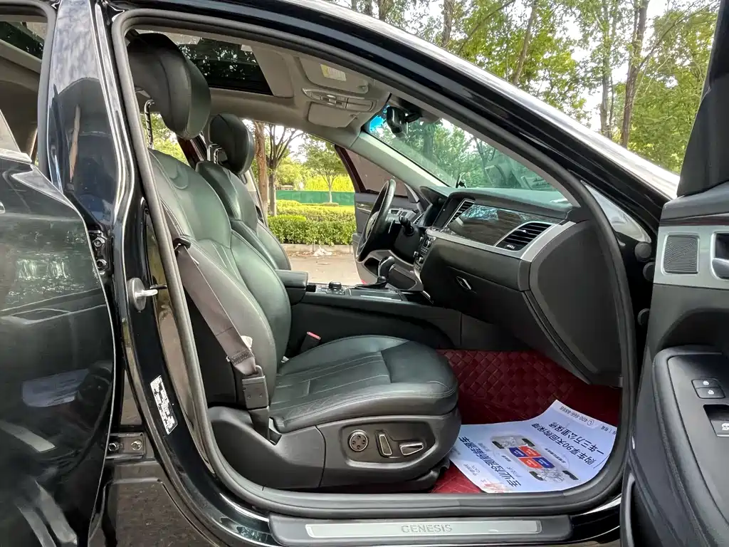 Hyundai Genesis — миниатюра 16