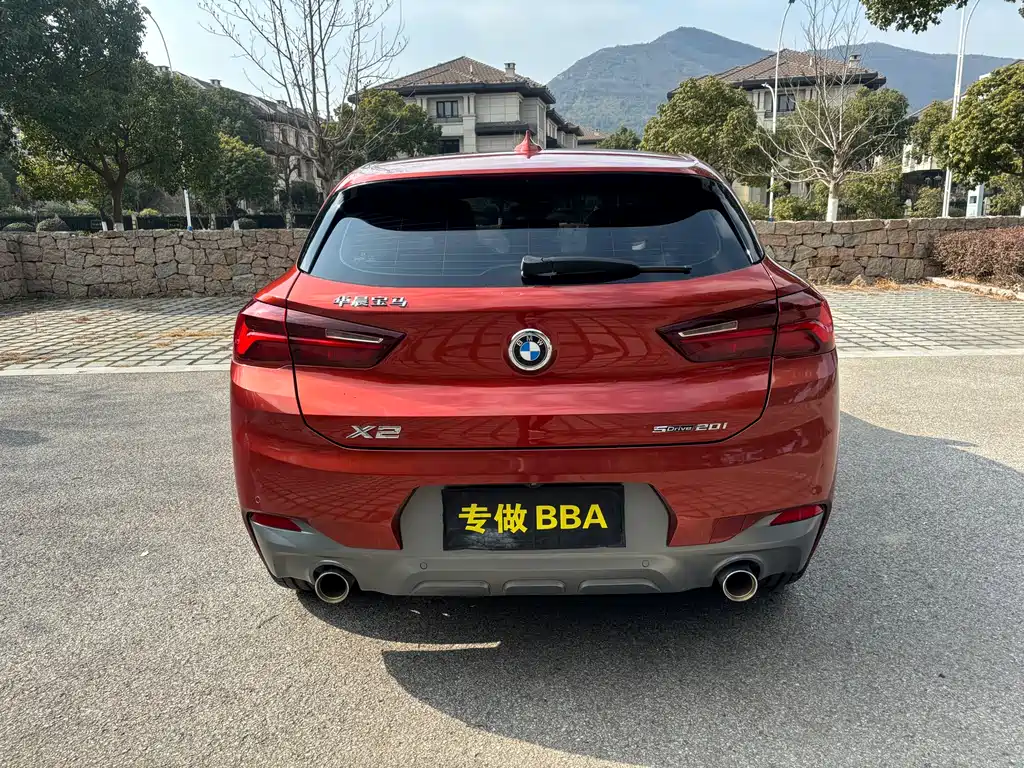 BMW X2