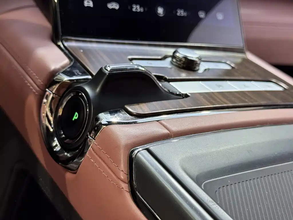 NIO EC6 — миниатюра 15