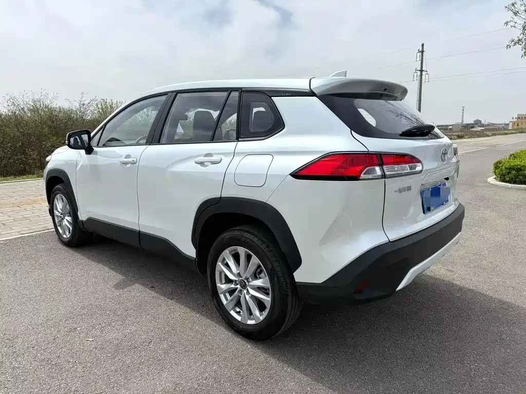 Toyota Corolla Cross — миниатюра 5