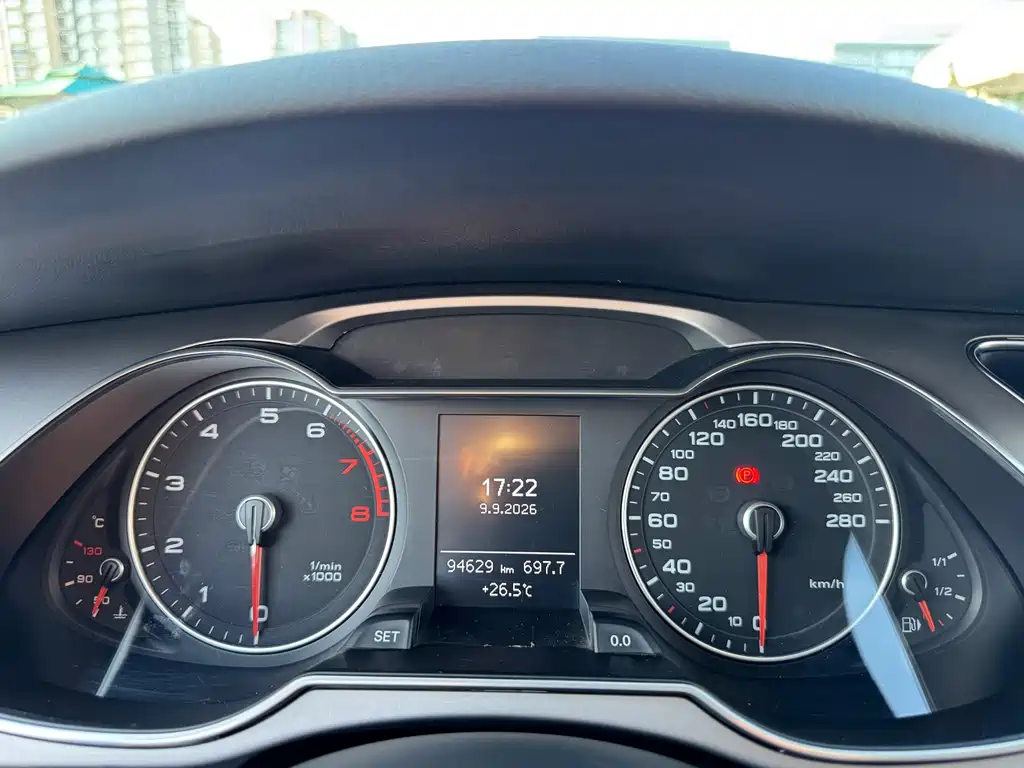 Audi A4L — миниатюра 8