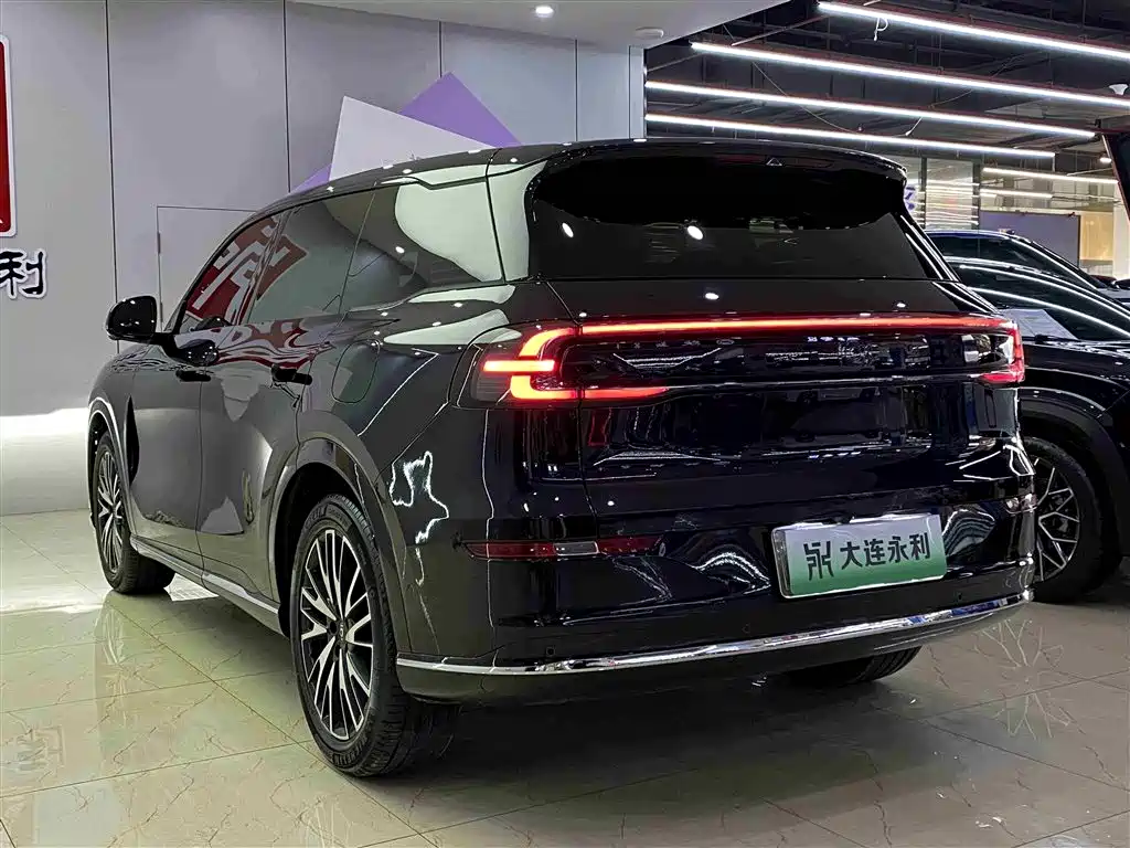 CHANGAN Q07