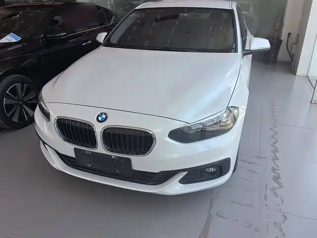 BMW  1 SERIES 2018