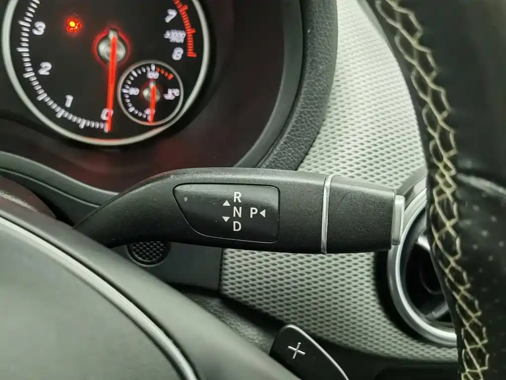 Mercedes-Benz B-Class — миниатюра 13
