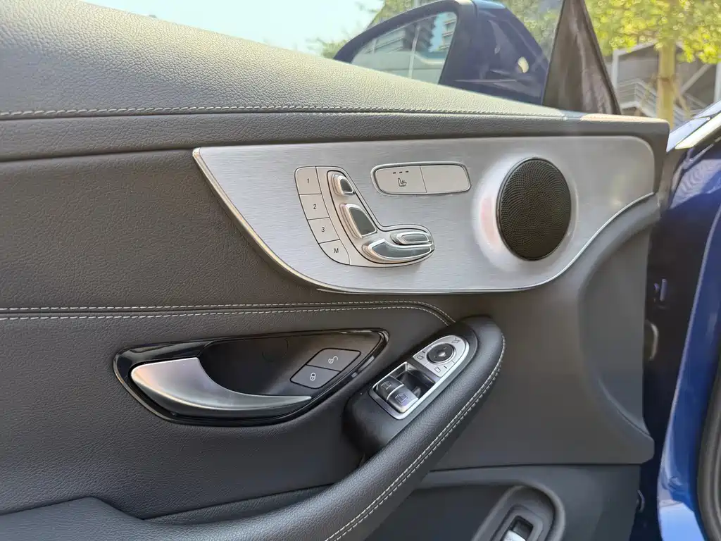 Mercedes-Benz C-Class (Import) — миниатюра 15