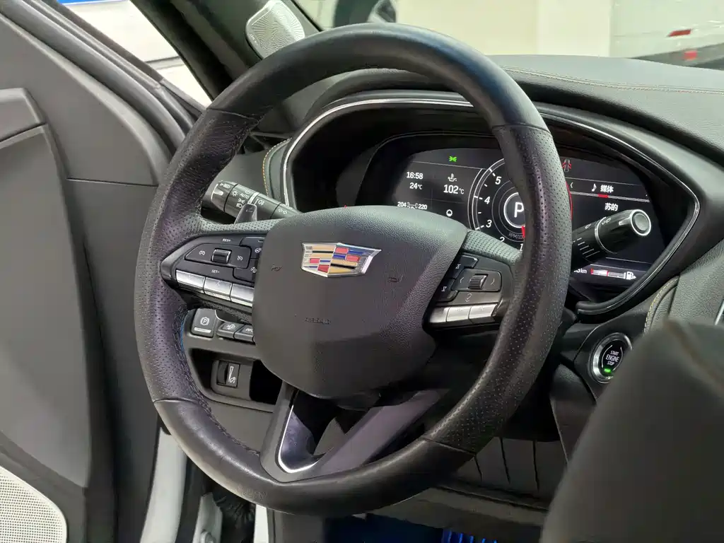 Cadillac CT5 — миниатюра 21