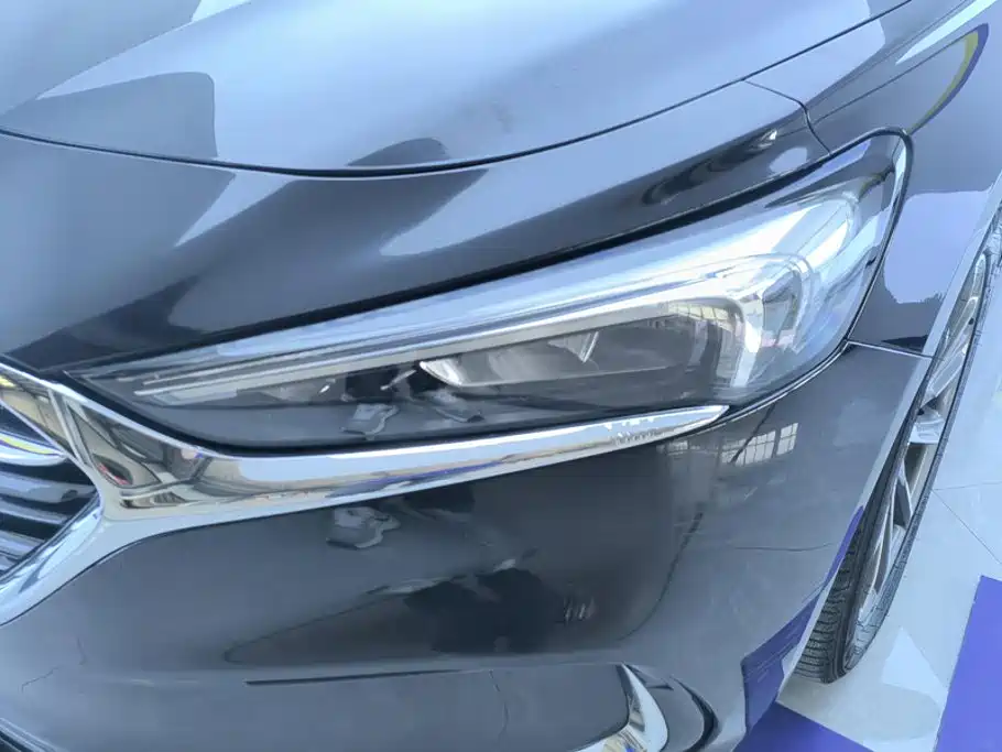 Buick LaCrosse — миниатюра 5