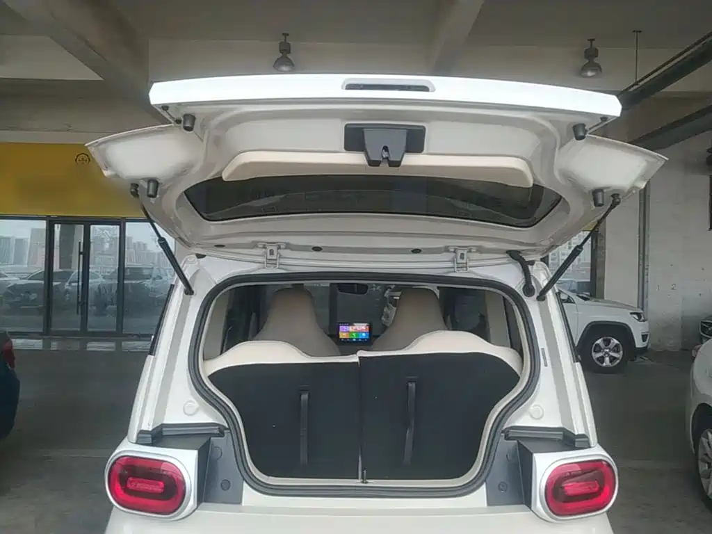 Wuling MINIEV — миниатюра 19