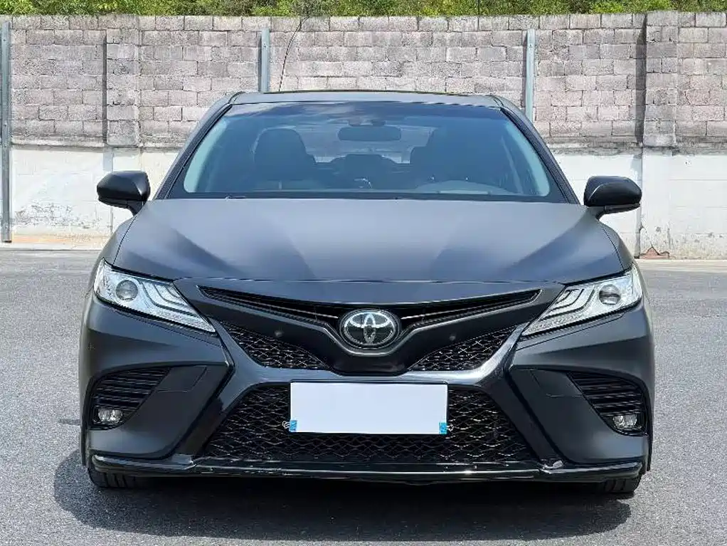 Toyota Camry — миниатюра 2