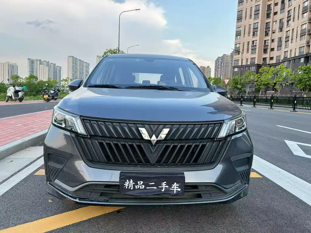Wuling Jiachen — миниатюра 2