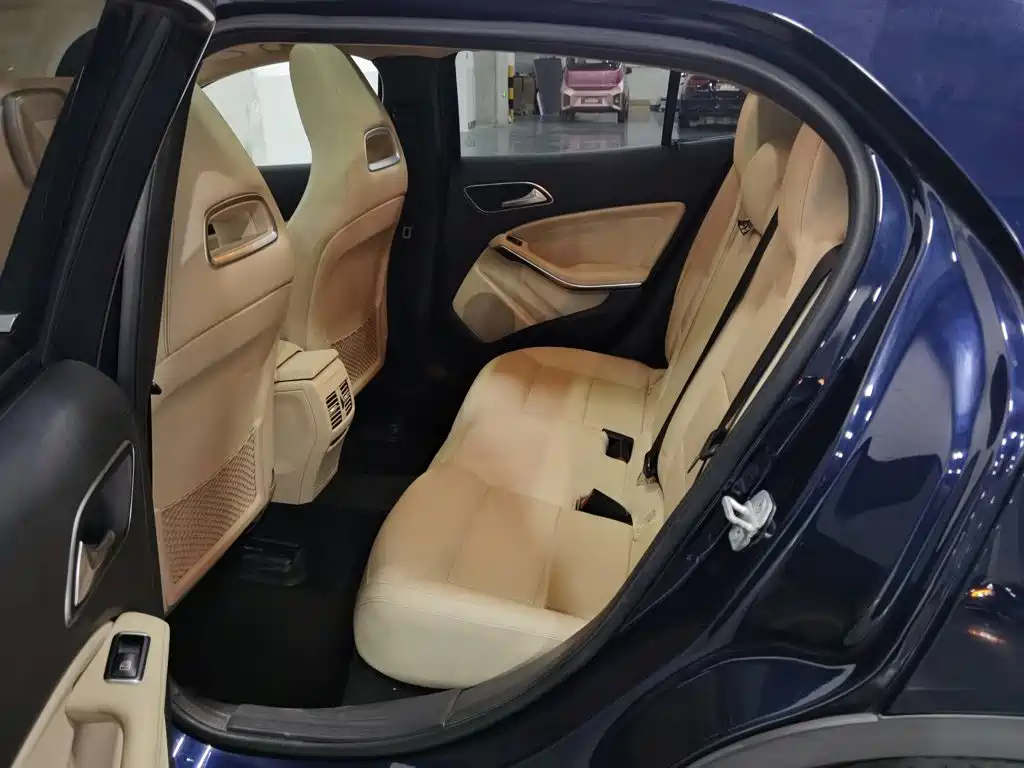 Mercedes-Benz GLA — миниатюра 15