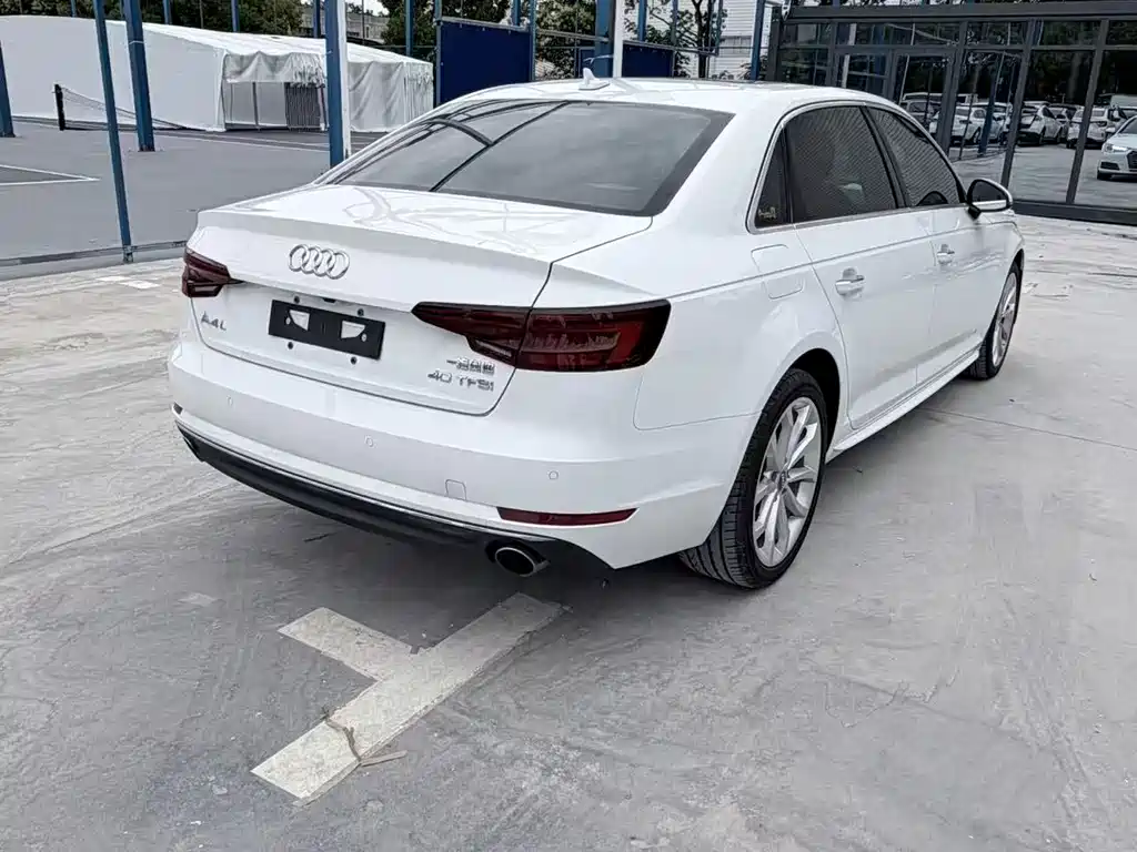 Audi A4L 2018 30 40 TFSI Fashion