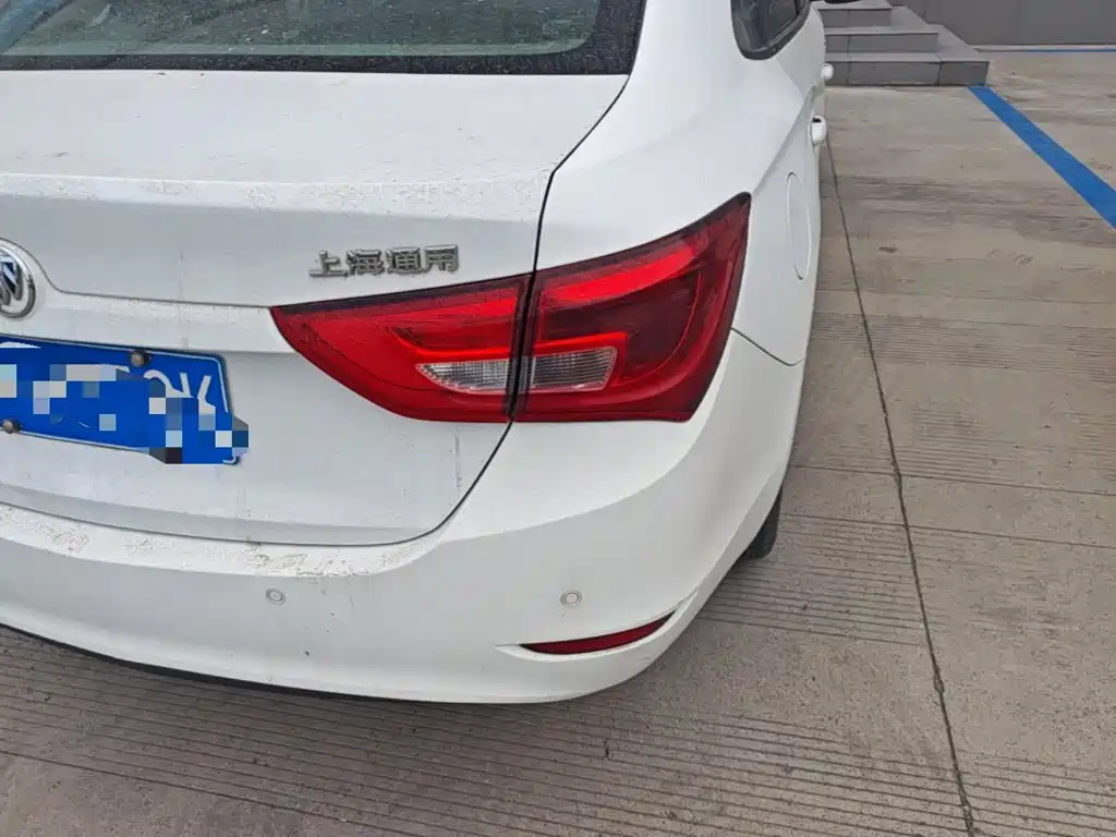 Buick Excelle — миниатюра 8