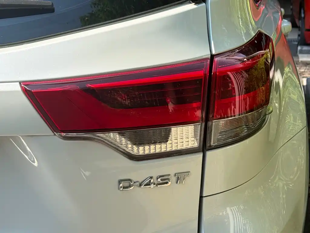 Toyota Highlander — миниатюра 7
