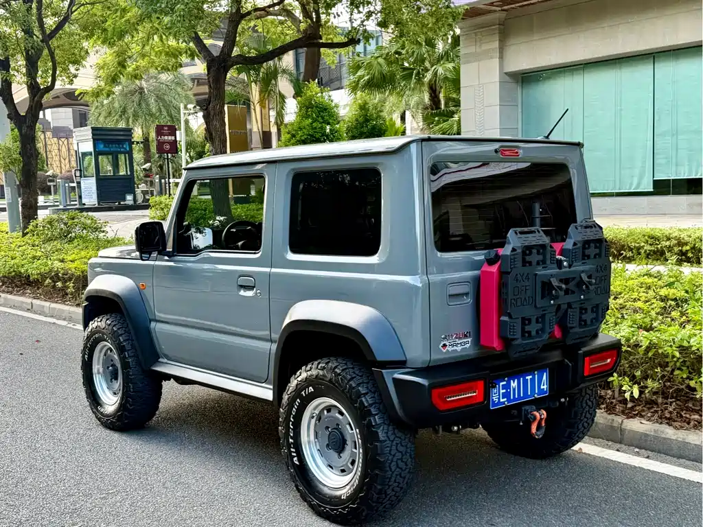 Suzuki Jimny — миниатюра 7