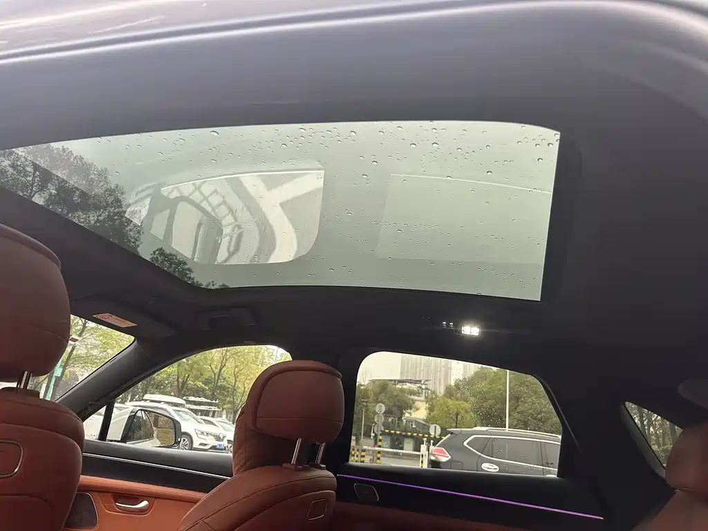 AITO ASK THE WORLD M5