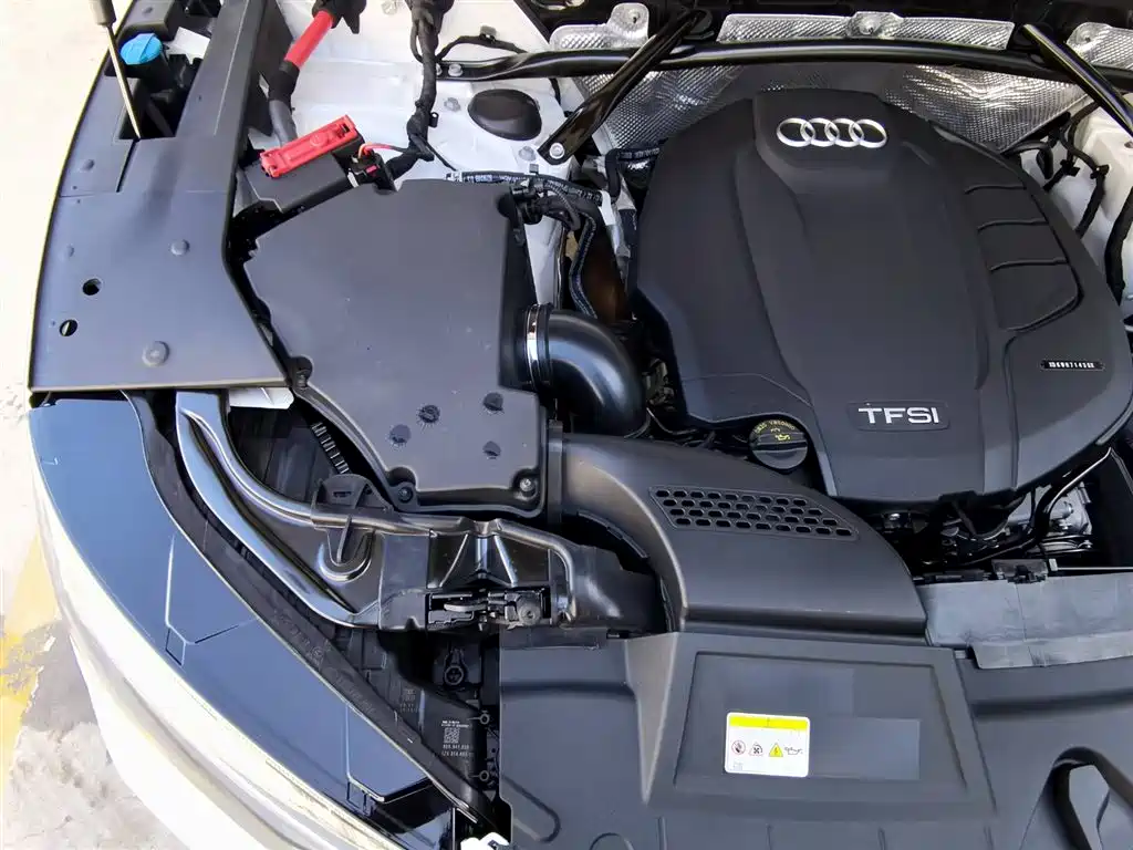 Audi Q5L 2023 Белый из Китая