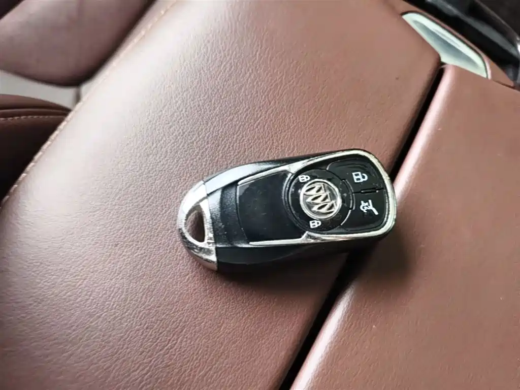 Buick Envision Plus Plus 2017 28T Elite