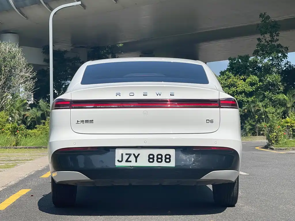 Roewe Young Wai D6 — миниатюра 6