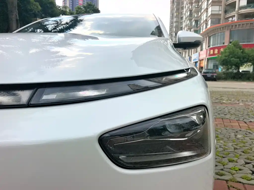 XPeng G3 — миниатюра 21